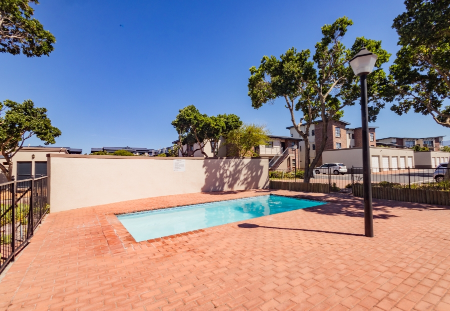 2 Bedroom Property for Sale in Royal Ascot Western Cape